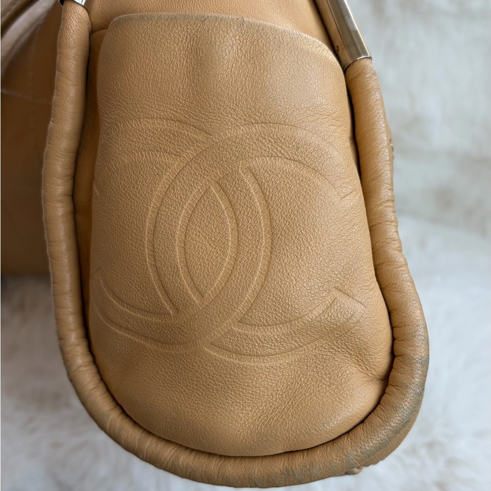 💕Chanel Ultimate Foldover Bag - Picture 5 of 14